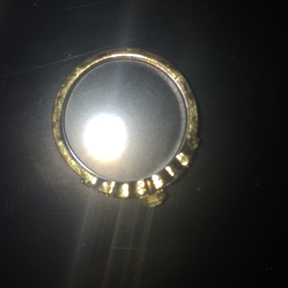 Ring - Picture 2 of 3